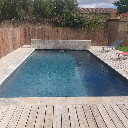 Vila Vaste Demeure Avec Piscine, A 14 Km De La Mer.